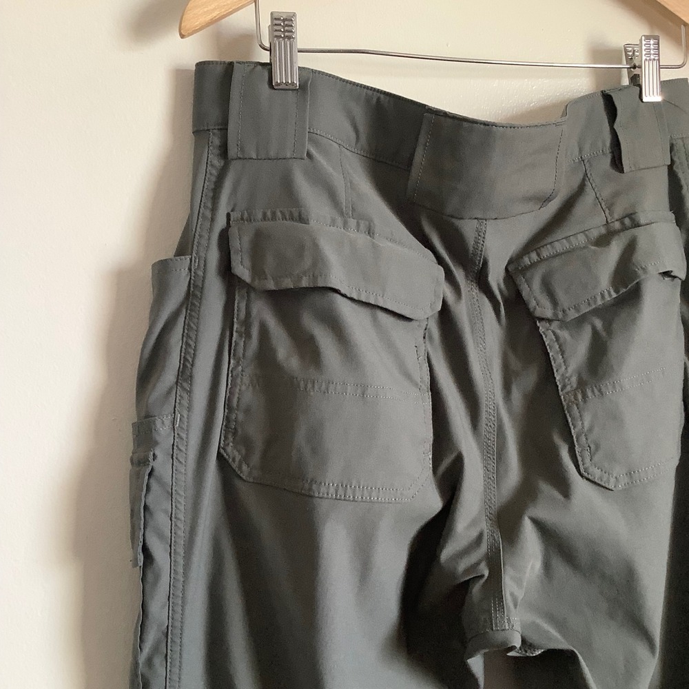 Duluth Trading Co Mens Dry on the Fly Relaxed Fit Cargo Pants Gray 34x30 Stretch - Picture 12 of 14